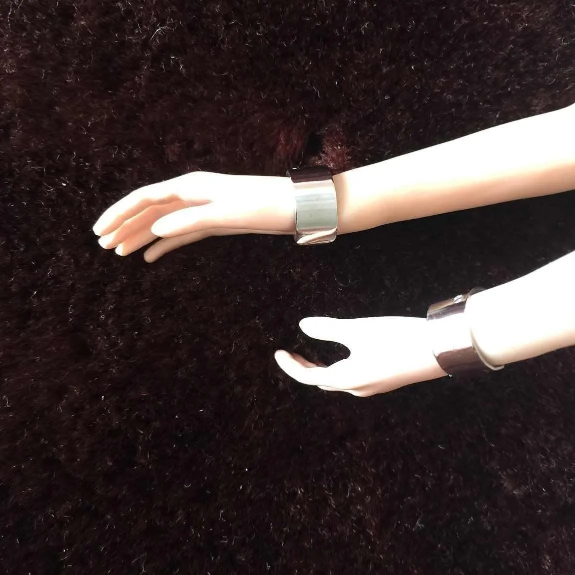 1/6 Scale Soldier Model Figure Doll Bracelet 4R05 for 12 inch Movable Action Figure，Doll Miniatures Accessories Doll(Silver)