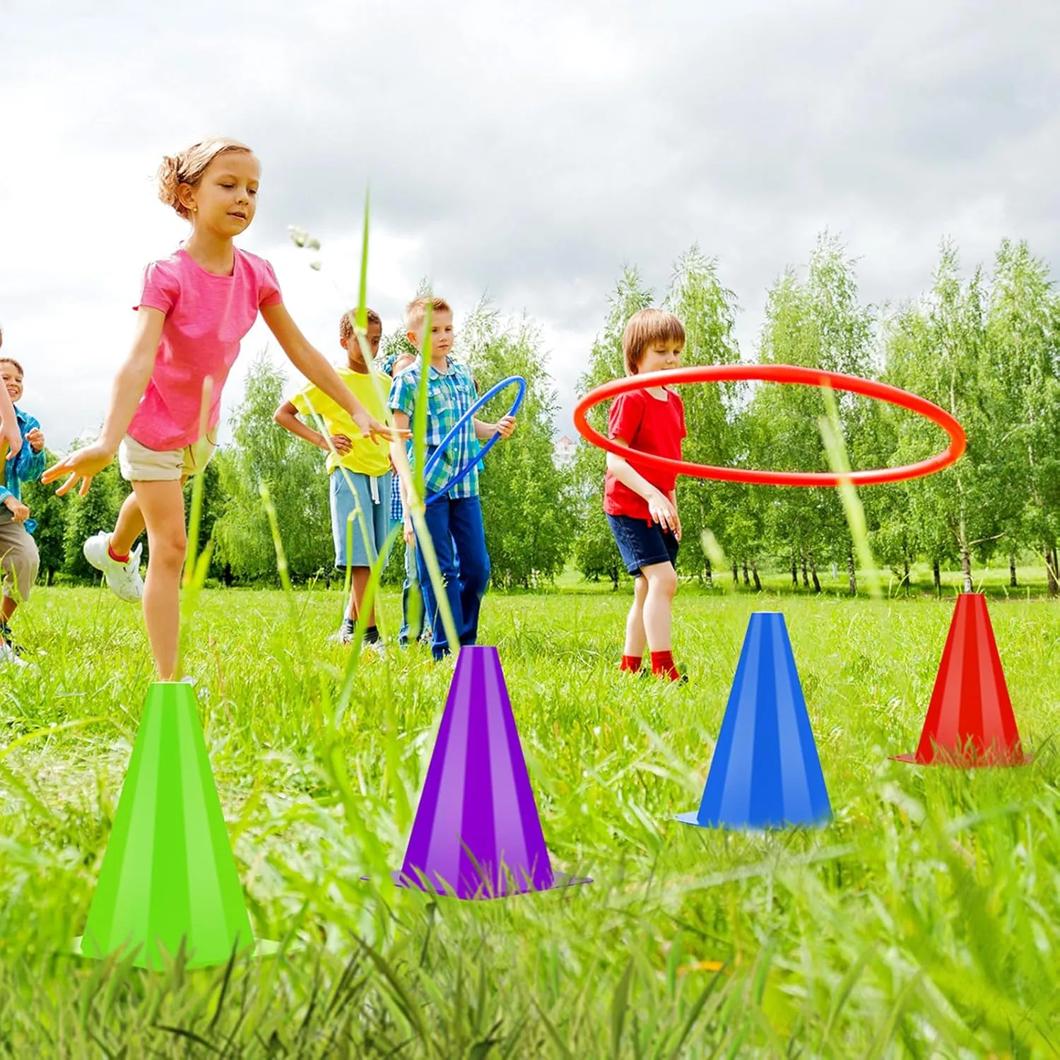 48 Pack 7" or 9" Plastic Traffic Cones Agility Field Marker Soccer/Safety/Sports/Training Cones for Skating Basketball Football Practice Drills Themed Party Decorations