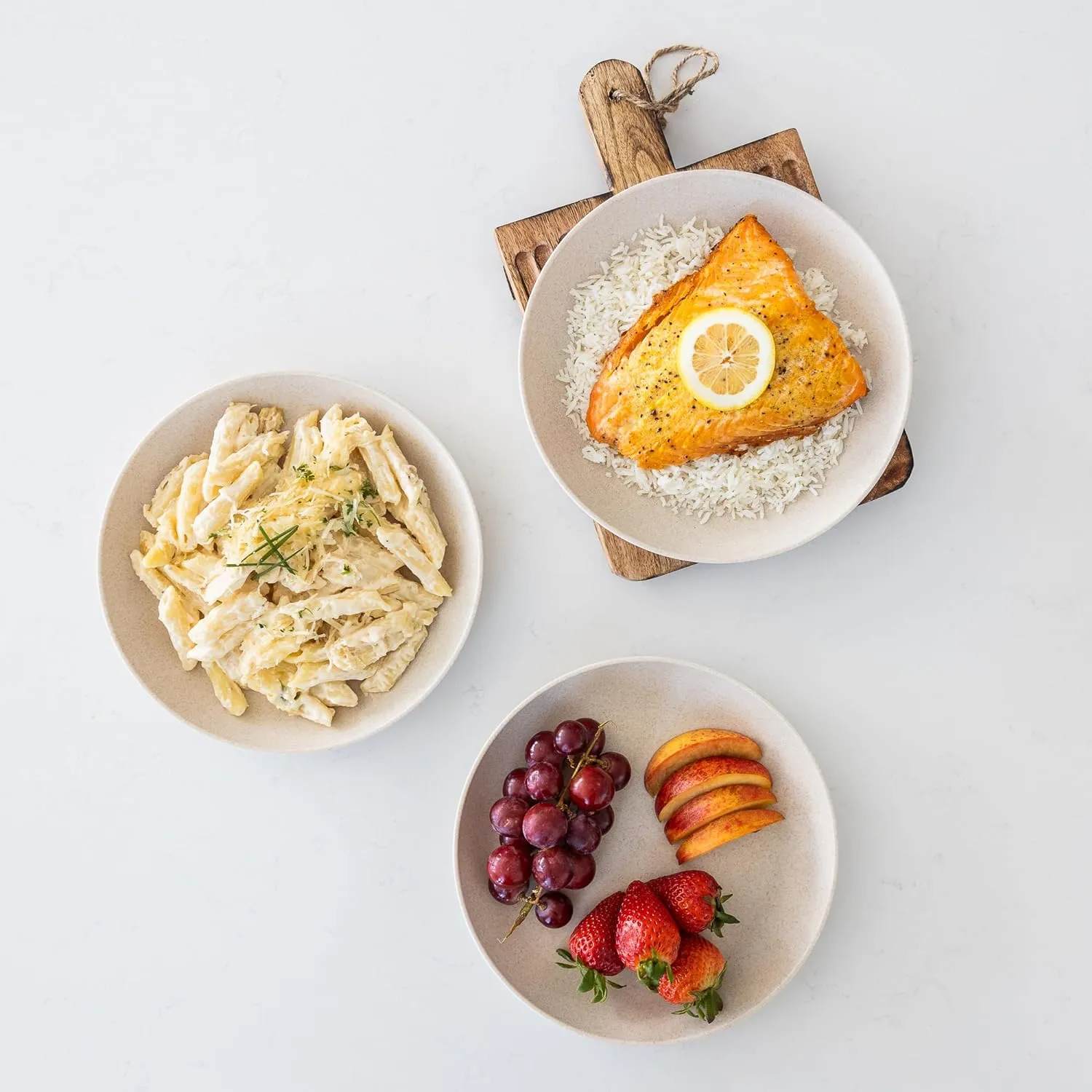 Grow Forward Premium Wheat Straw Plates - 9 Inch Reusable Hard Plastic Dinner Plates Set of 8 - Unbreakable Microwave Safe Plates for Dessert, Camping, RV, Outdoors, Patio, Kitchen Dishes - Sahara