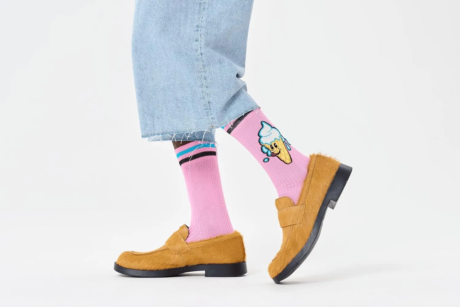 Happy Socks Foodie Design Sustainable Crew Sock Gift Box Sets- For Men and Women- Burger, Ice Cream, Picnic