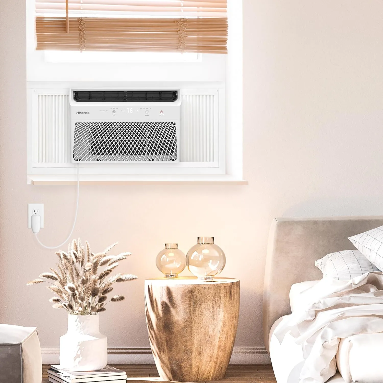 Hisense AHW0621CR1W 6,000 Air Conditioner and Dehumidifier with Remote Control, 115V, Window AC Unit for Apartment, Dorm, Small Rooms up to 250 Square Feet in White, 6000 BTU
