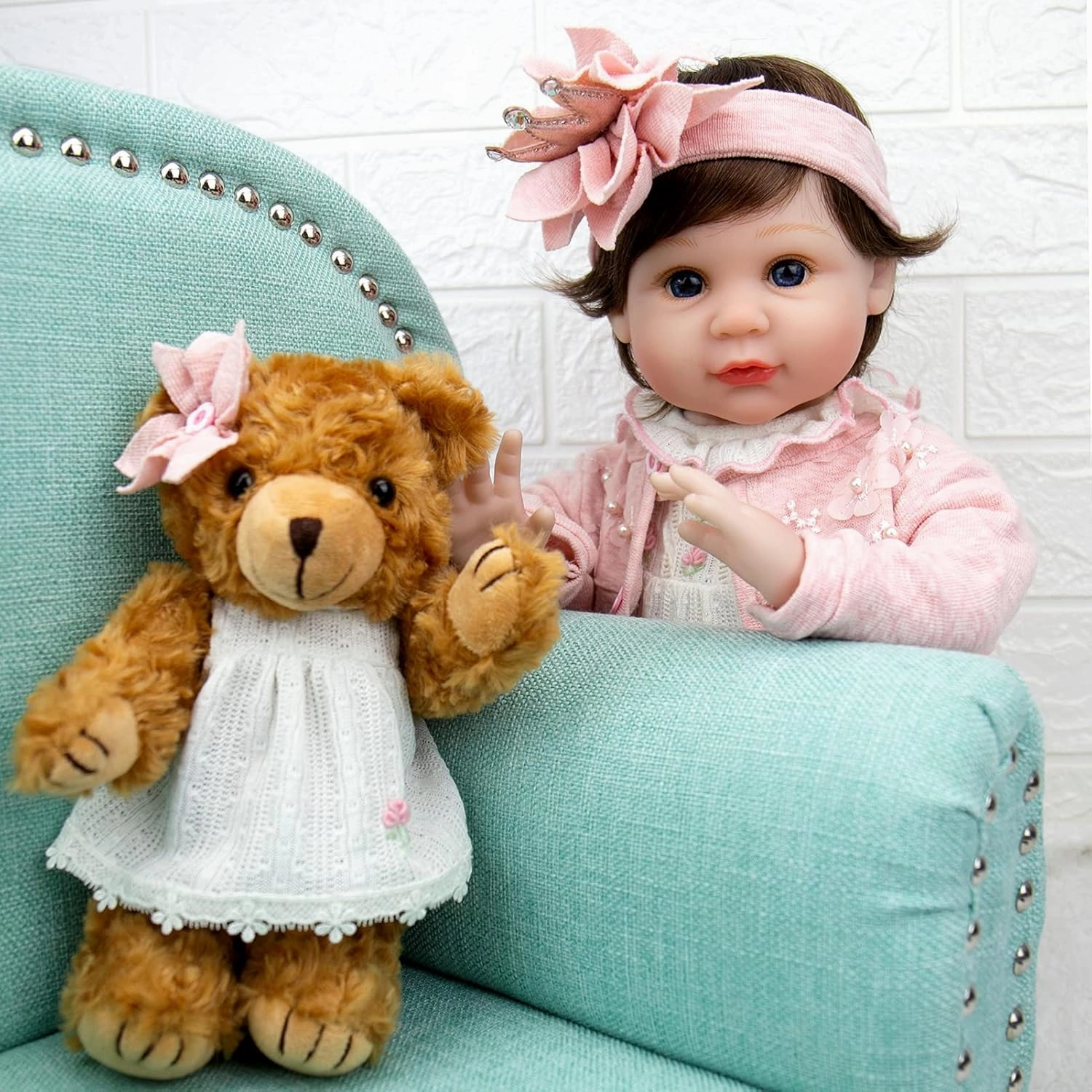 Milidool Reborn Baby Dolls Girl, 22 inch Lifelike Realistic Silicone Baby Girl Doll That Look Real Packaged with Feeding Toy Accessories Set,Gift for Grandma and Kids 3 