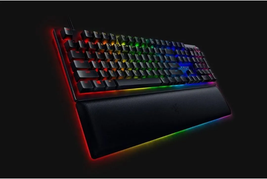 Razer Huntsman V2 Analog Gaming Keyboard: Adjustable Actuation via Analog Optical Switches - Rapid Trigger Mode - Chroma RGB Lighting - Magnetic Wrist Rest - Dedicated Media Keys & Dial - Black