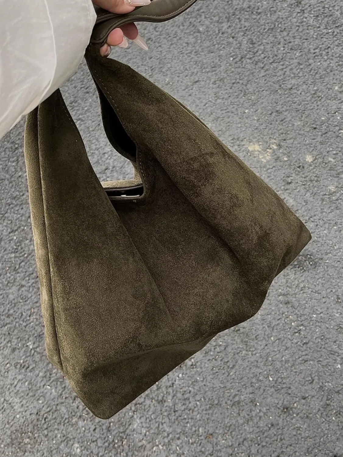 Vintage Suede Tote Bag for Women Autumn Winter 2025 Collection Retro Casual Commute Large Capacity Shoulder Bag