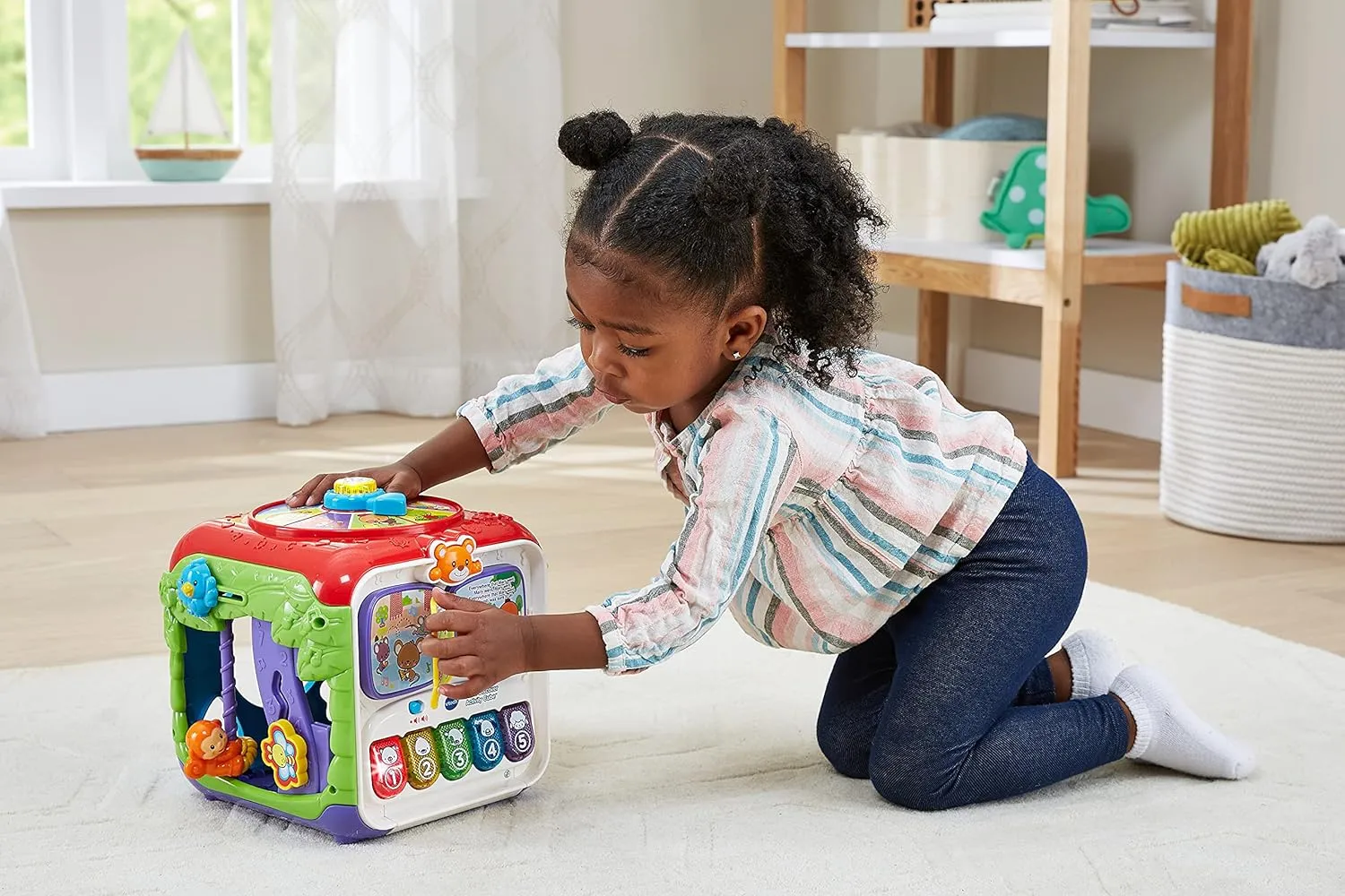 VTech Sort and Discover Activity Cube (Frustration Free Packaging), Red
