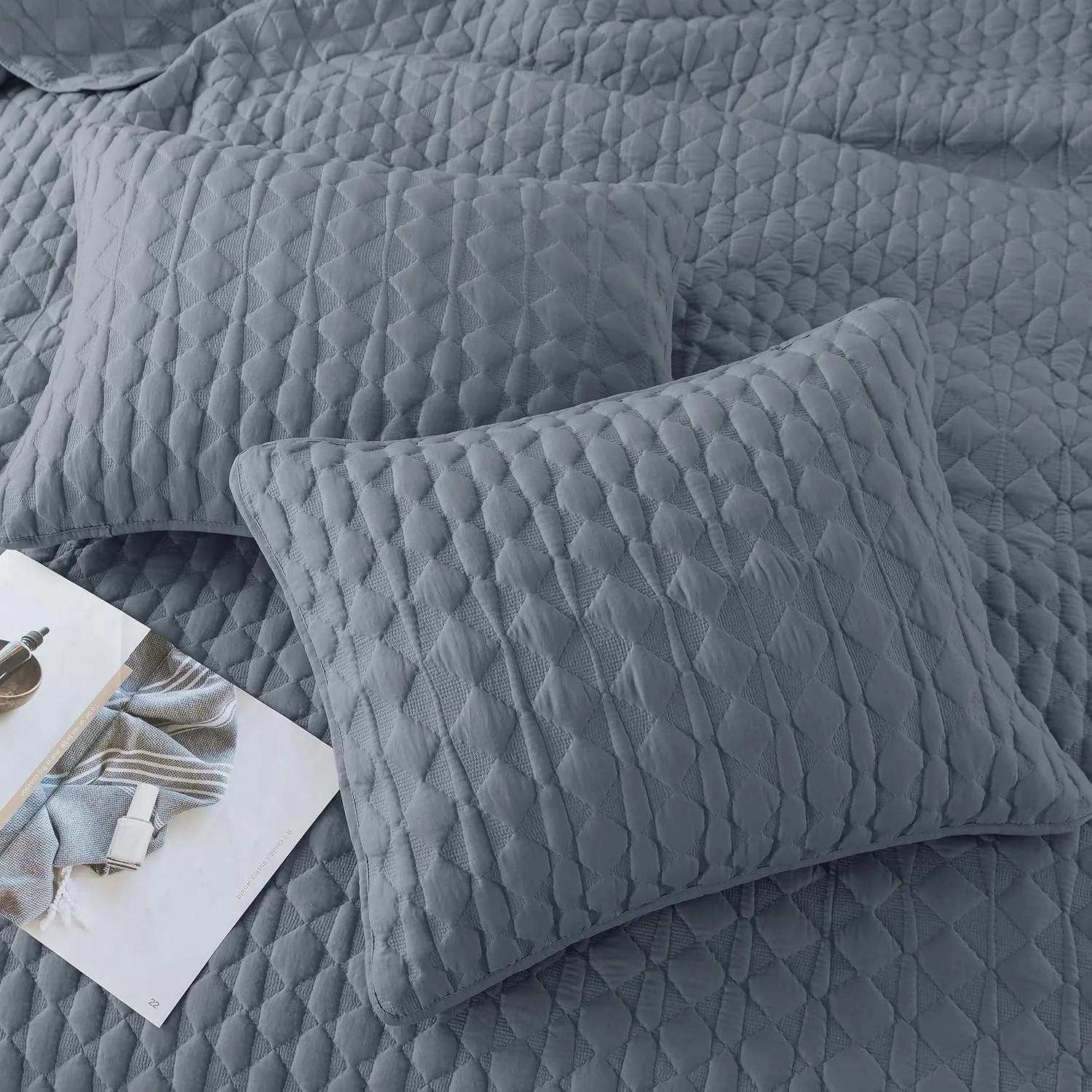 WDCOZY Blue Quilt King Size Bedding Sets with 2 Pillow Shams, Lightweight Soft Bedspread Coverlet, Quilted Blanket Thin Comforter Bed Cover for All Season, 3 Pieces, 104x90 inches