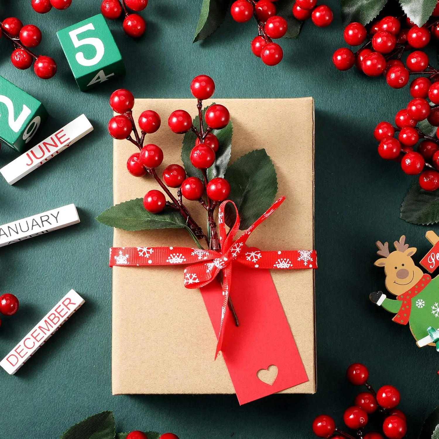 WILLBOND 24 Pieces Artificial Christmas Berry Picking Berry Branches Holly Leaves Picking Fake Berries Christmas Crafts Party Holiday Decoration (Natural Color)